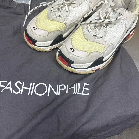 Used balenciaga triple s authentic 100% see pics for details - Picture 4 of 5